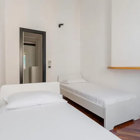 Apartment Modern With Mezzanine By Wonderful Italy